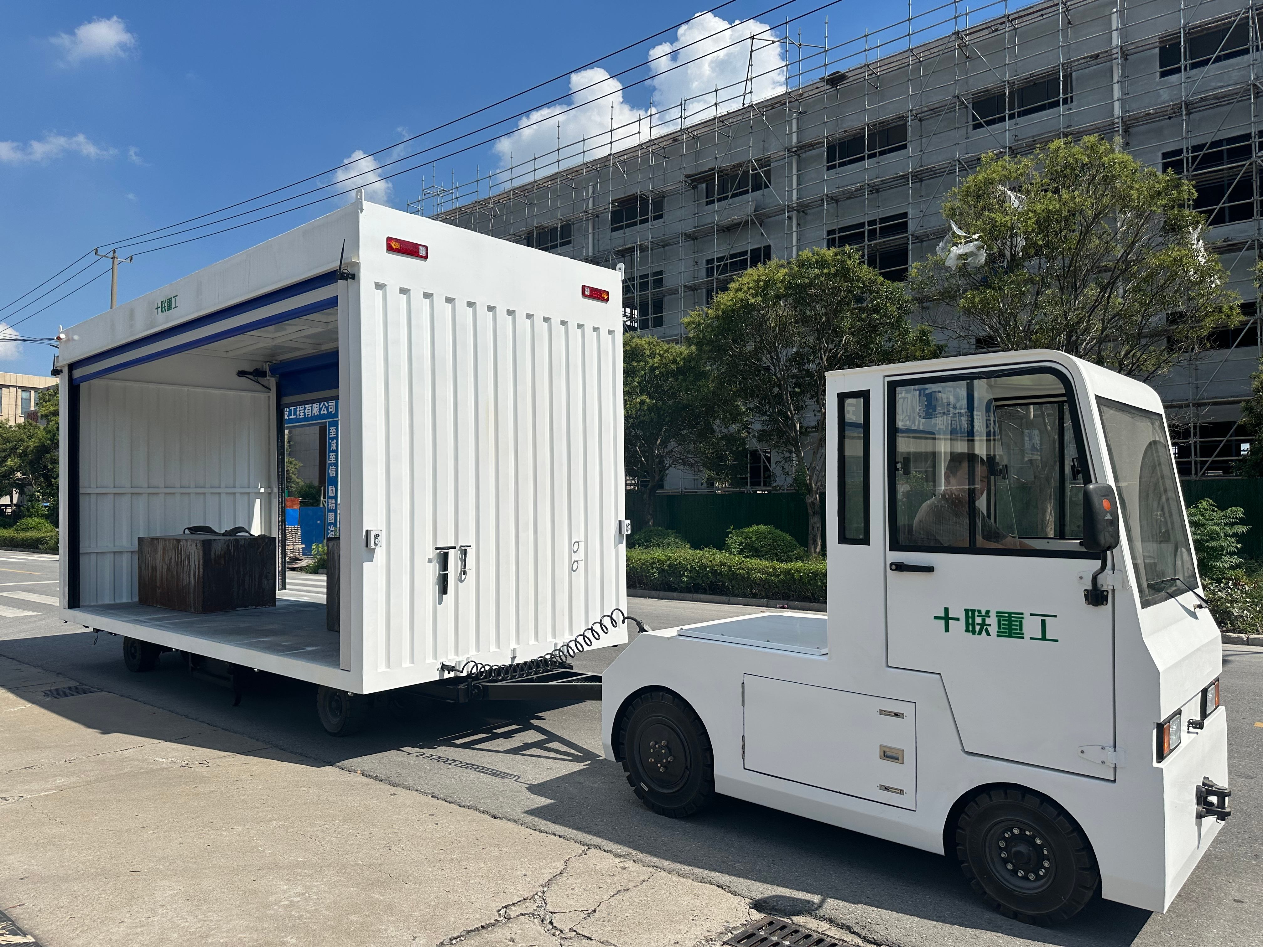 蓄电池牵引车