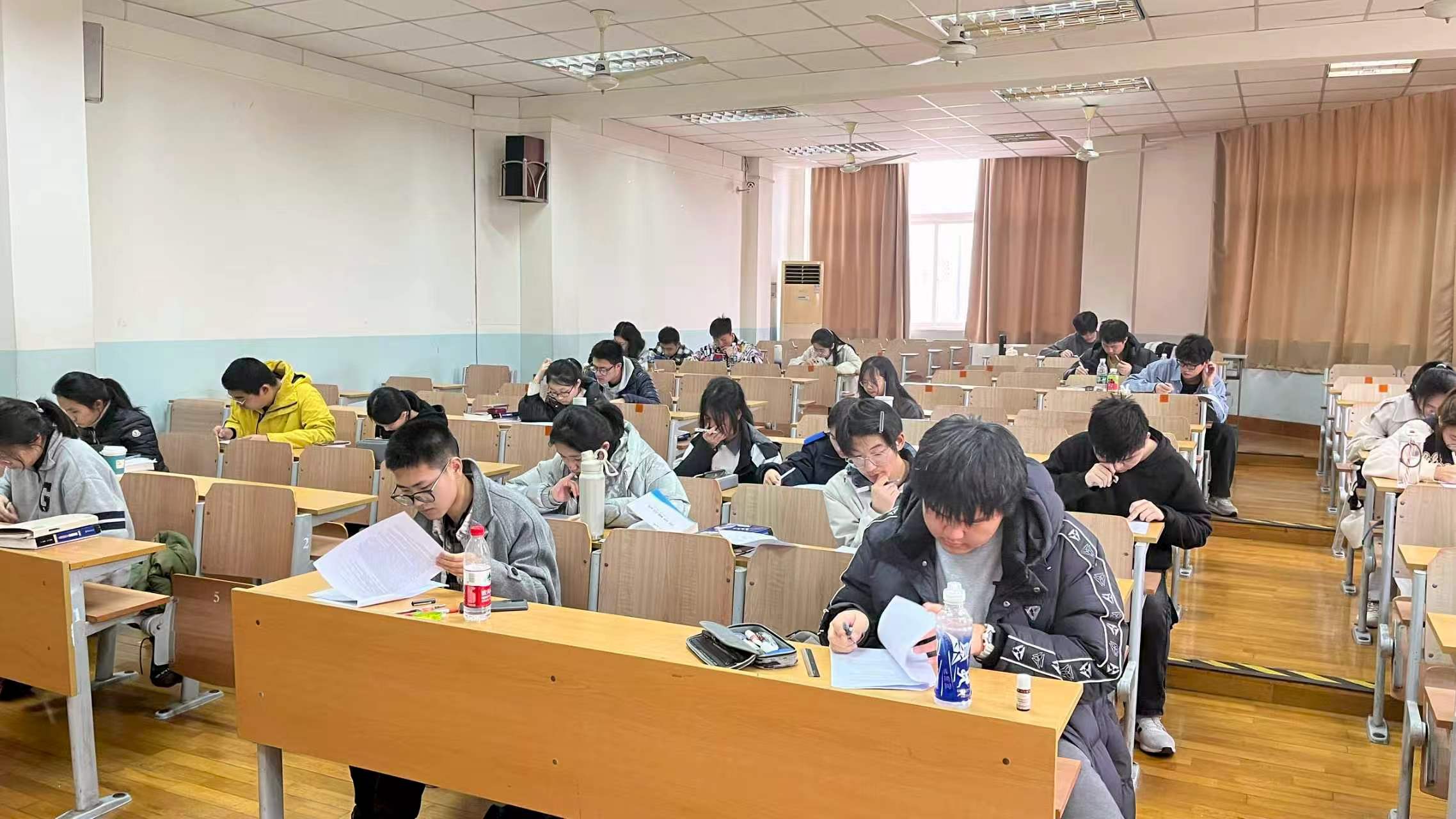 插班生 上海插班生 插班生培训 暑假基础班 暑假复盘班 国庆导学班 秋季精品班 寒假集训班 专项押题班